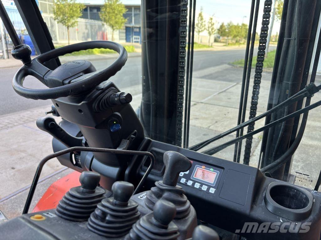 Toyota 8FBMT50 Električni viljuškari