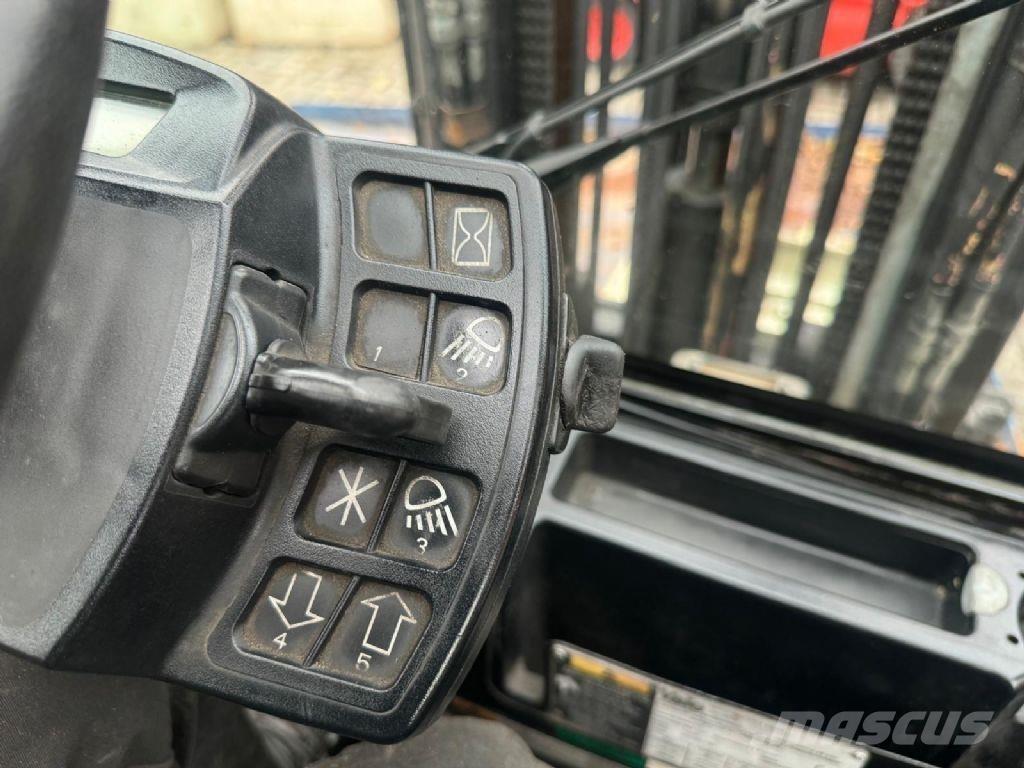 Yale GLP30VX Plinski viljuškari