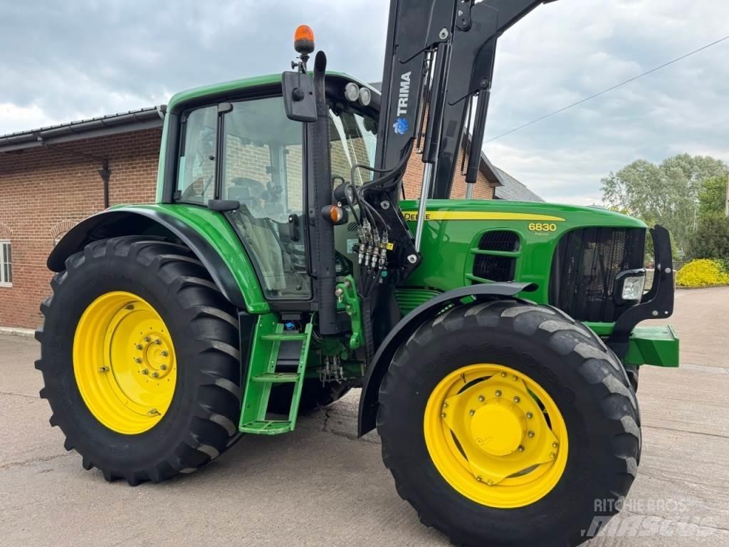 John Deere 6830 Traktori