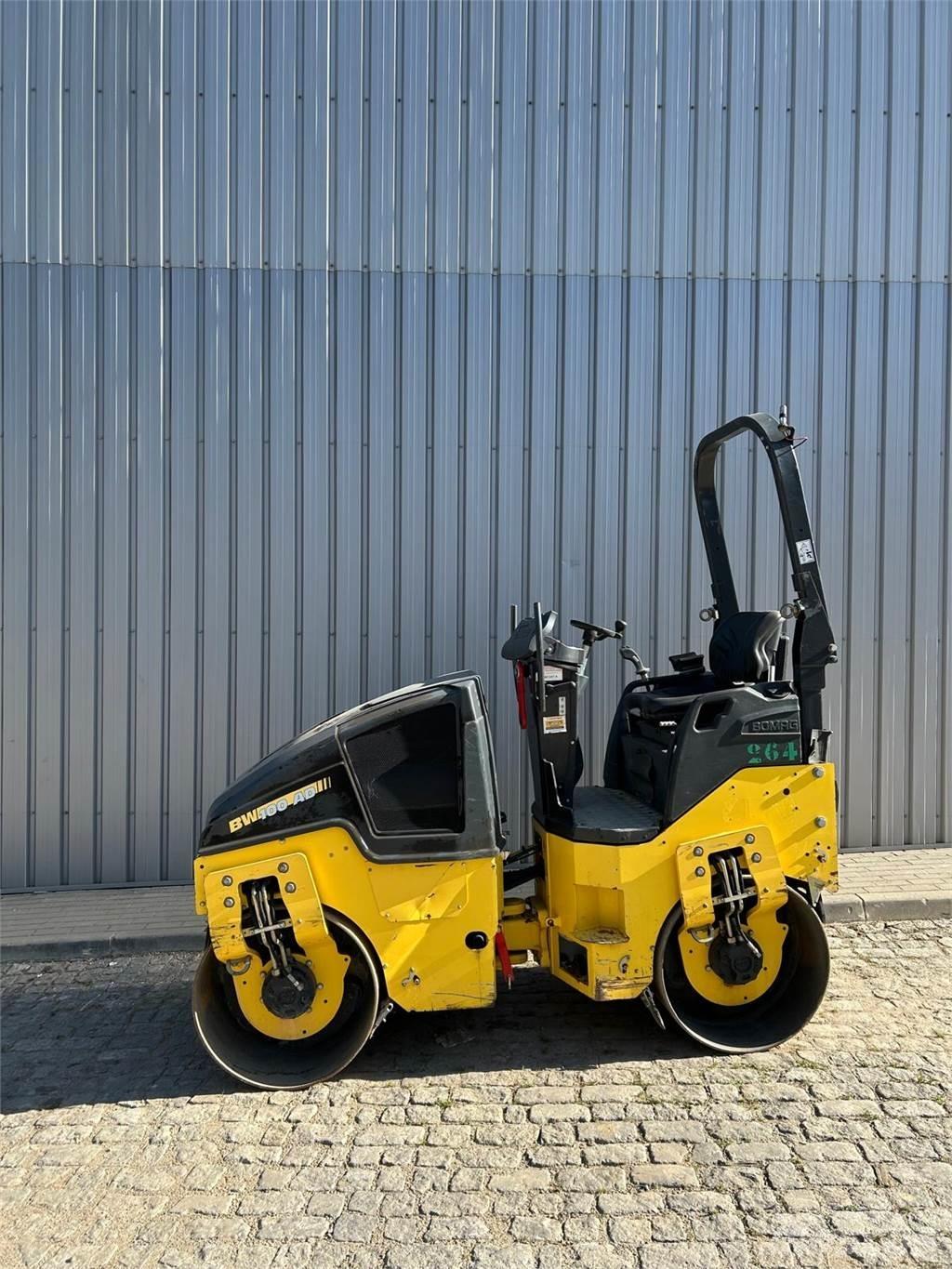 Bomag BW100AD-5 Valjci sa duplim bubnjem