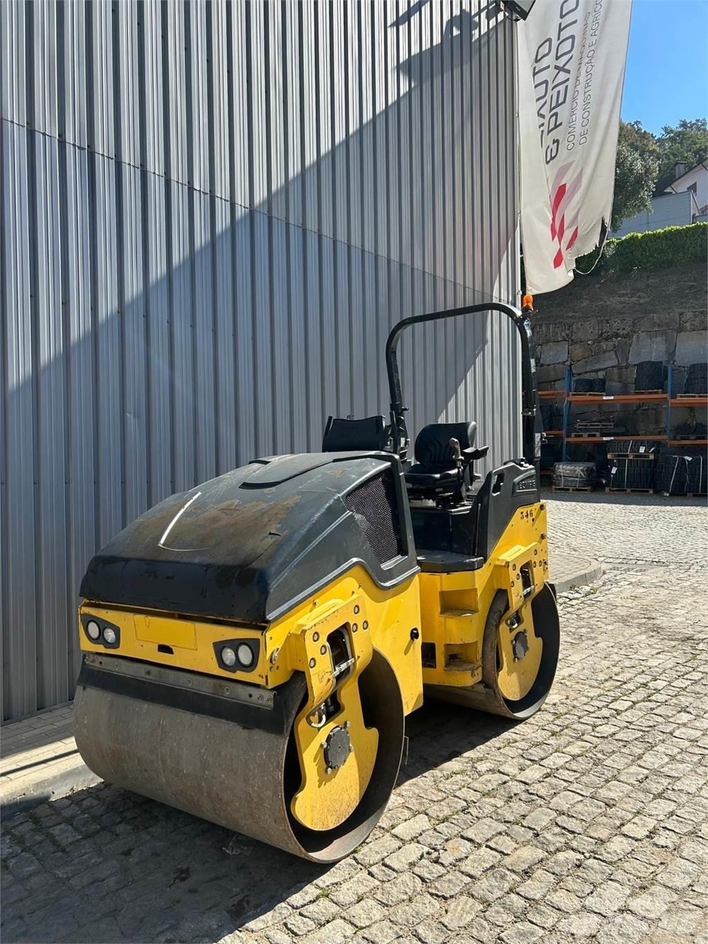 Bomag BW138AD-5 Valjci sa duplim bubnjem