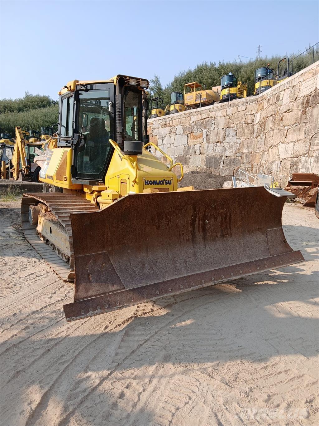 Komatsu D51PXI-22 Polovni buldožeri za polaganje cevi