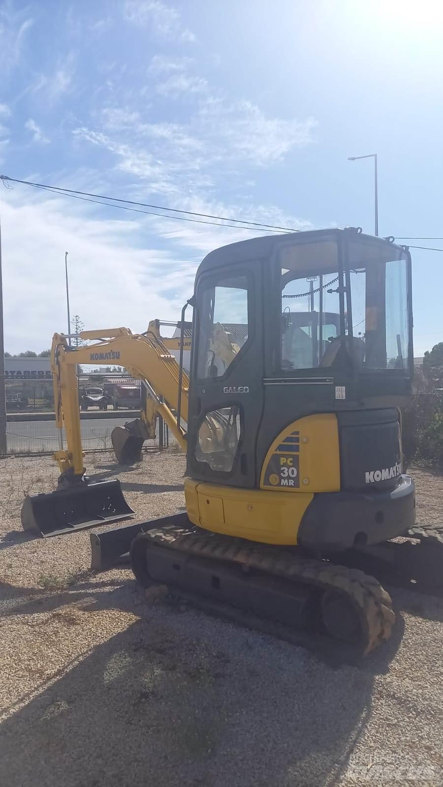 Komatsu PC30MR-2 Mini bageri < 7t