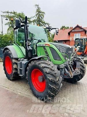 Fendt 512 VARIO Traktori