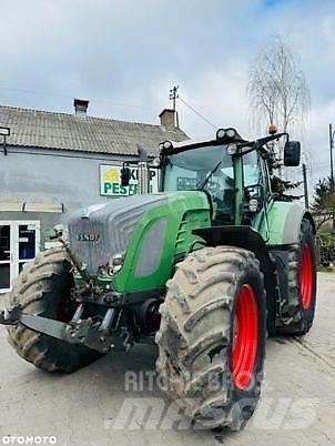 Fendt 933 VARIO Traktori