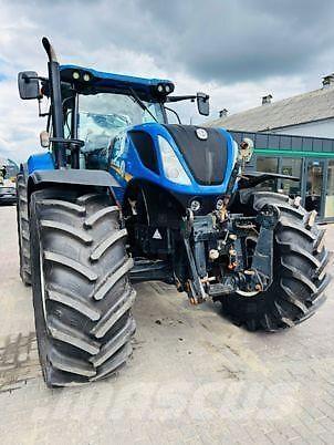 New Holland T7.230 Traktori