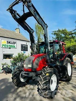 Valtra N101 Traktori