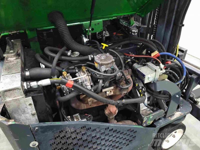 Combilift C3000 CB Viljuškari sa 4-stranskim dohvatom