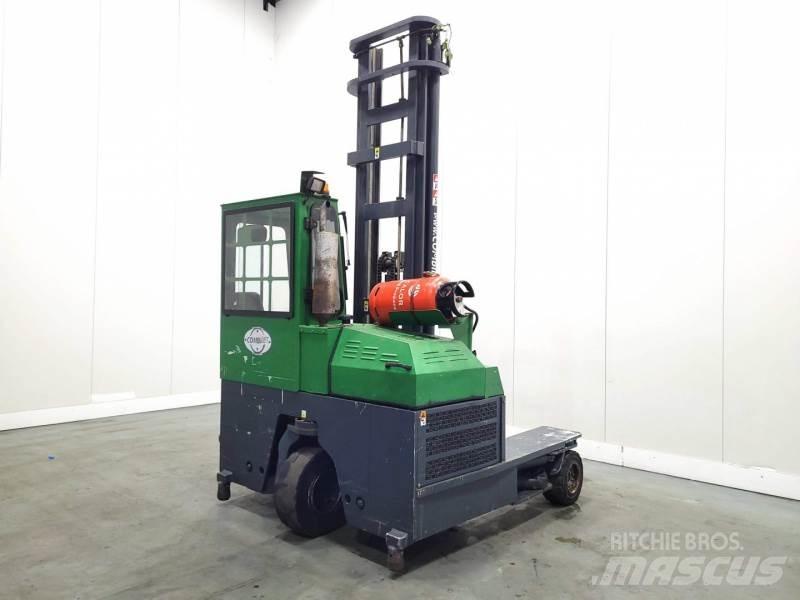 Combilift C4000 Viljuškari sa 4-stranskim dohvatom