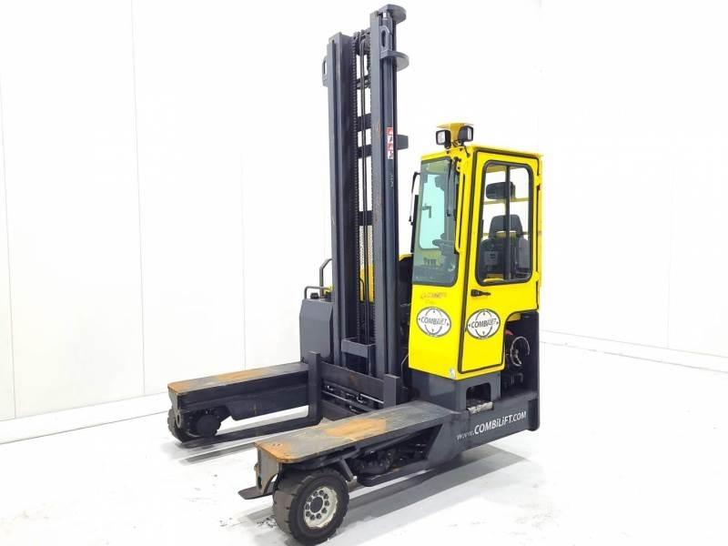 Combilift C4000 Viljuškari sa 4-stranskim dohvatom