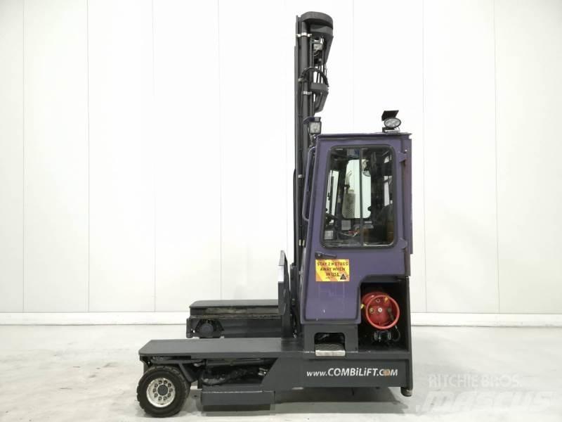 Combilift C4000 Viljuškari sa 4-stranskim dohvatom