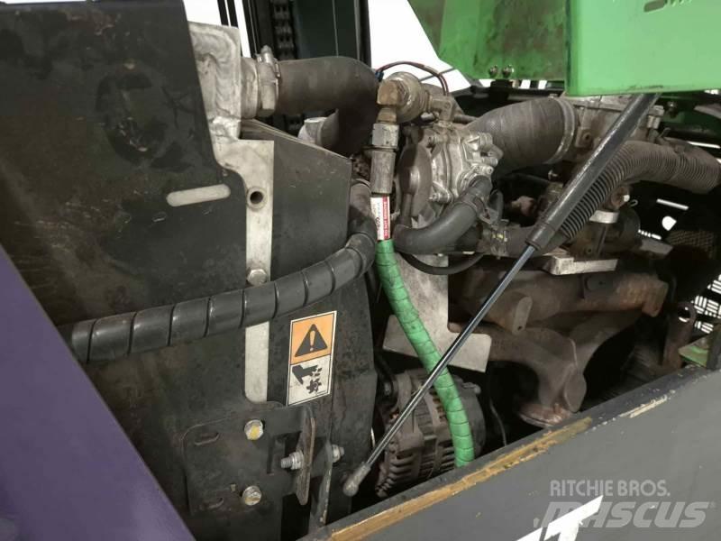 Combilift C4000 Viljuškari sa 4-stranskim dohvatom