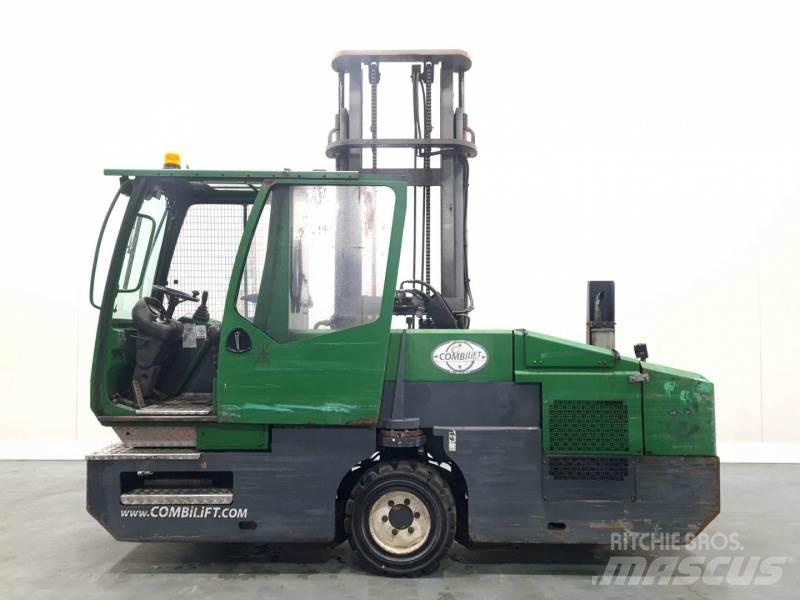 Combilift C5000SL Viljuškari sa 4-stranskim dohvatom