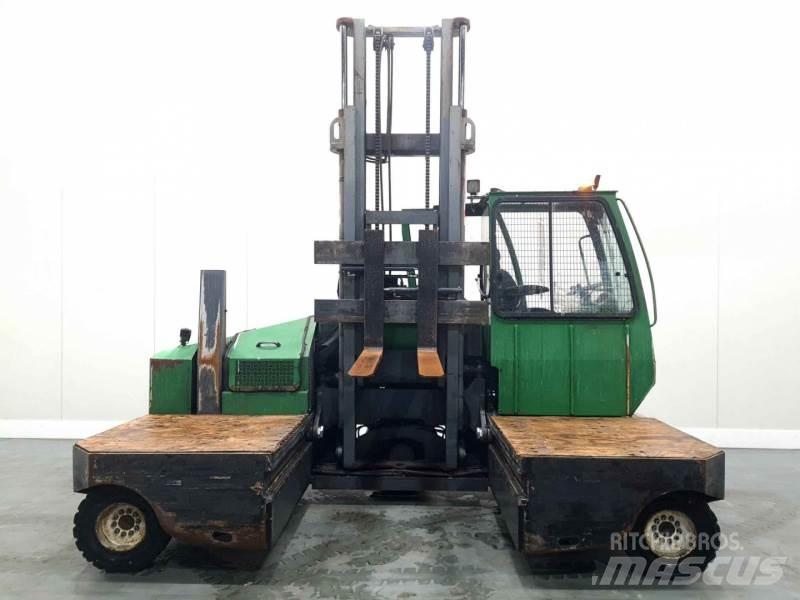 Combilift C5000SL Viljuškari sa 4-stranskim dohvatom