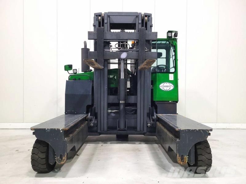 Combilift C8000 GAS Viljuškari sa 4-stranskim dohvatom