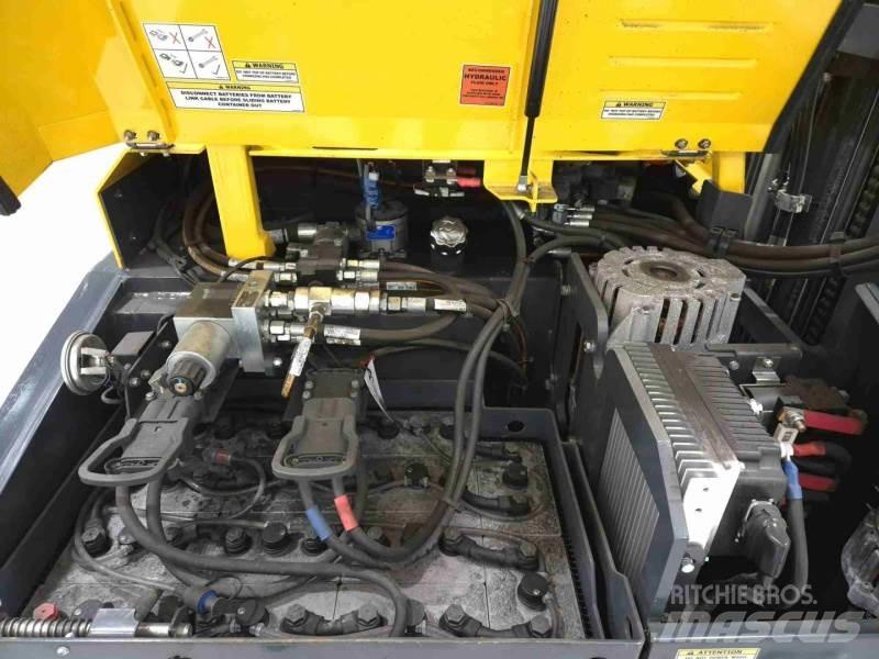 Combilift CBE2500 Viljuškari sa 4-stranskim dohvatom