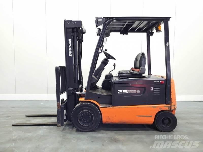 Doosan B25X-5 Električni viljuškari