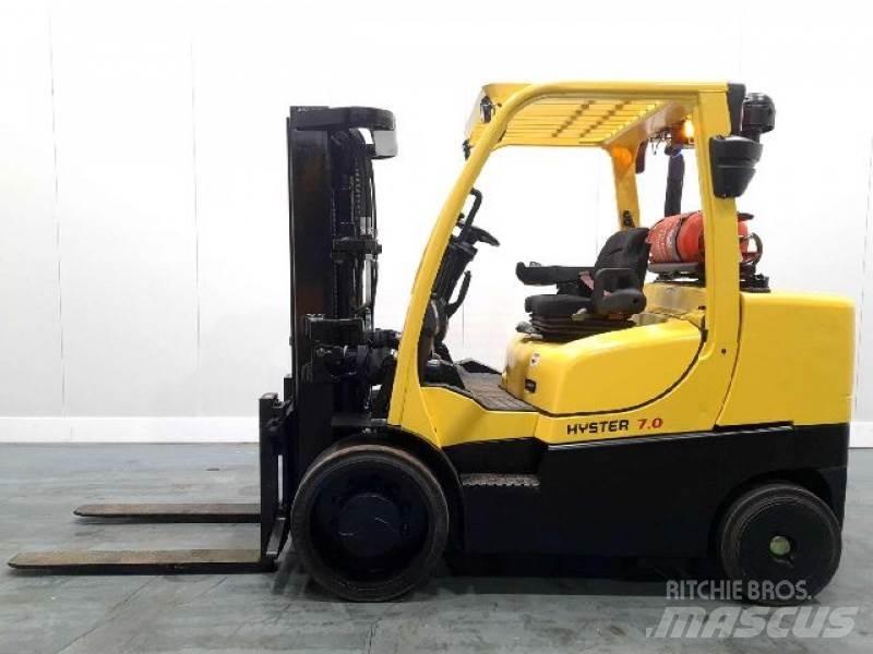 Hyster S7.00FT Plinski viljuškari