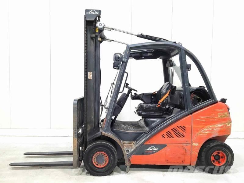 Linde H25T-02 Plinski viljuškari