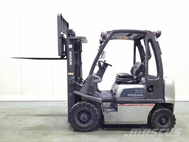 Nissan FD02A20 Dizelski viljuškari