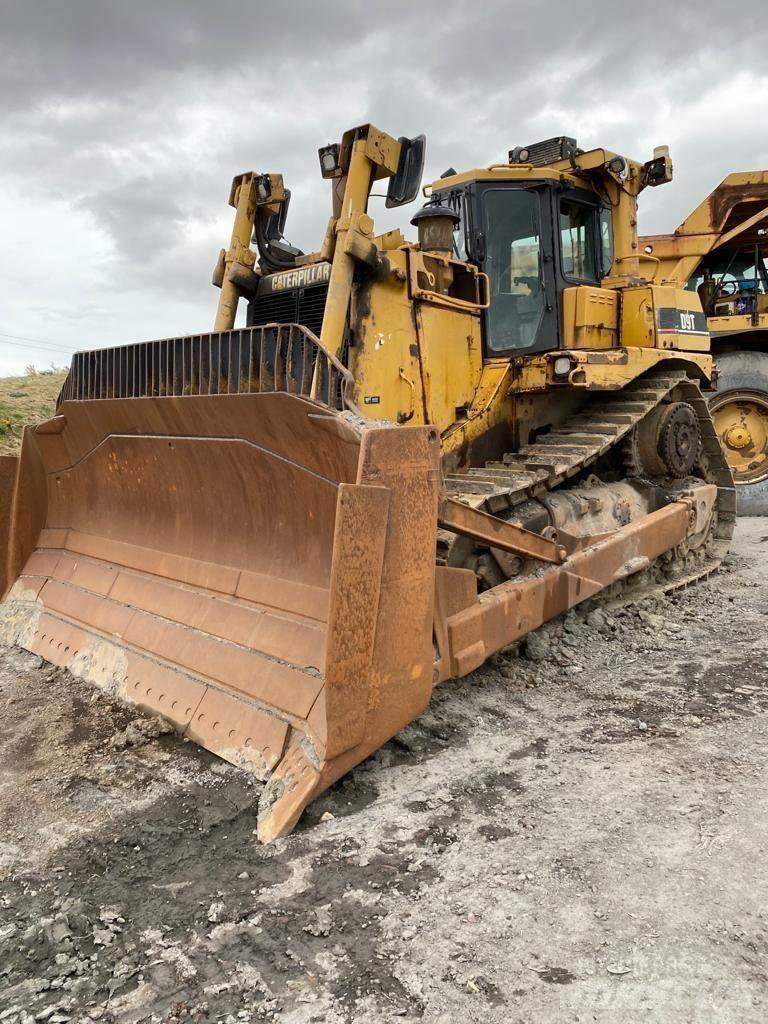 CAT D9T Buldožeri guseničari