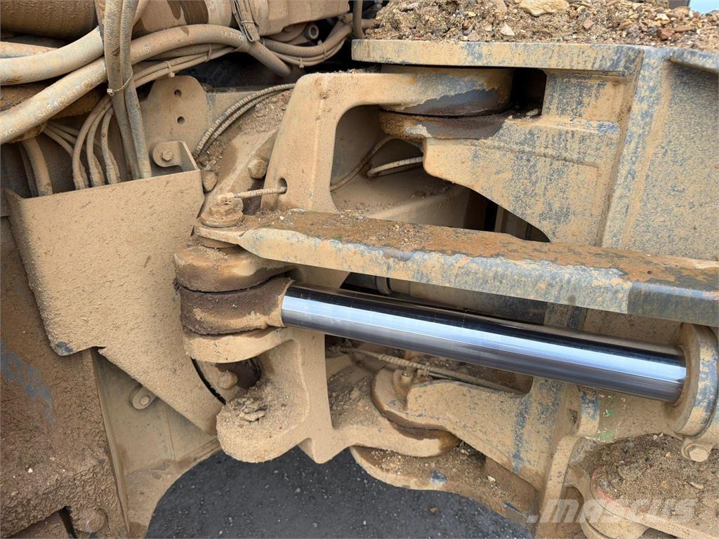 Doosan DA45 Zglobni damperi