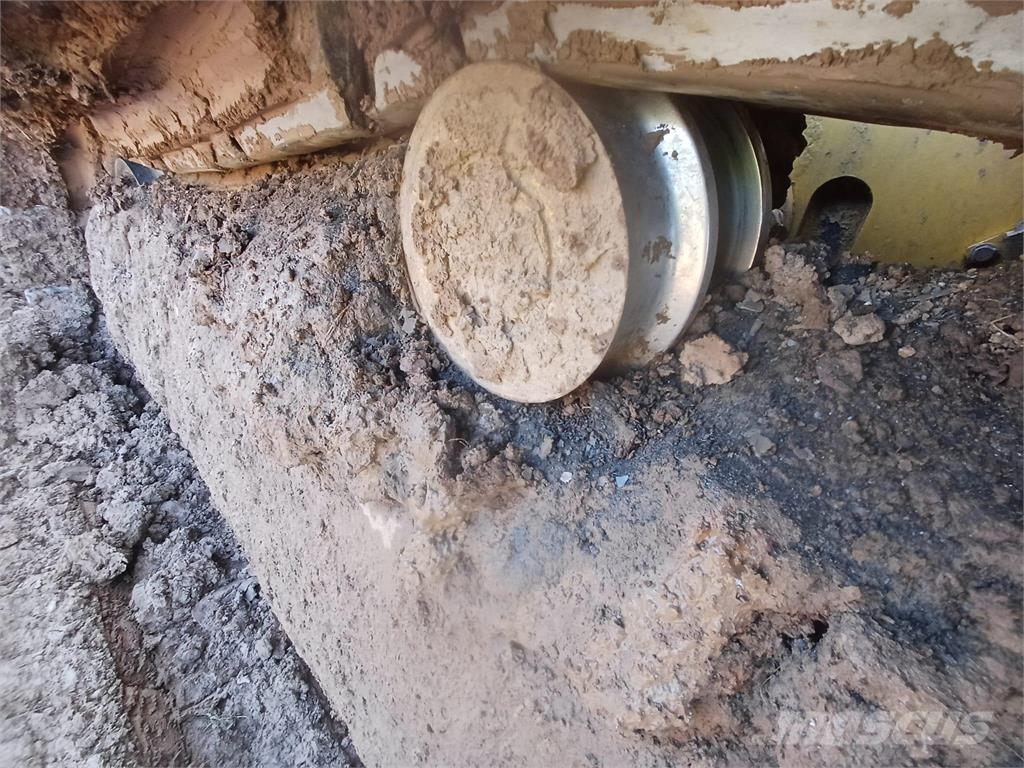 Komatsu D65PX-17 Buldožeri guseničari