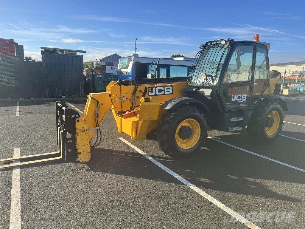 JCB  Teleskopski viljuškari