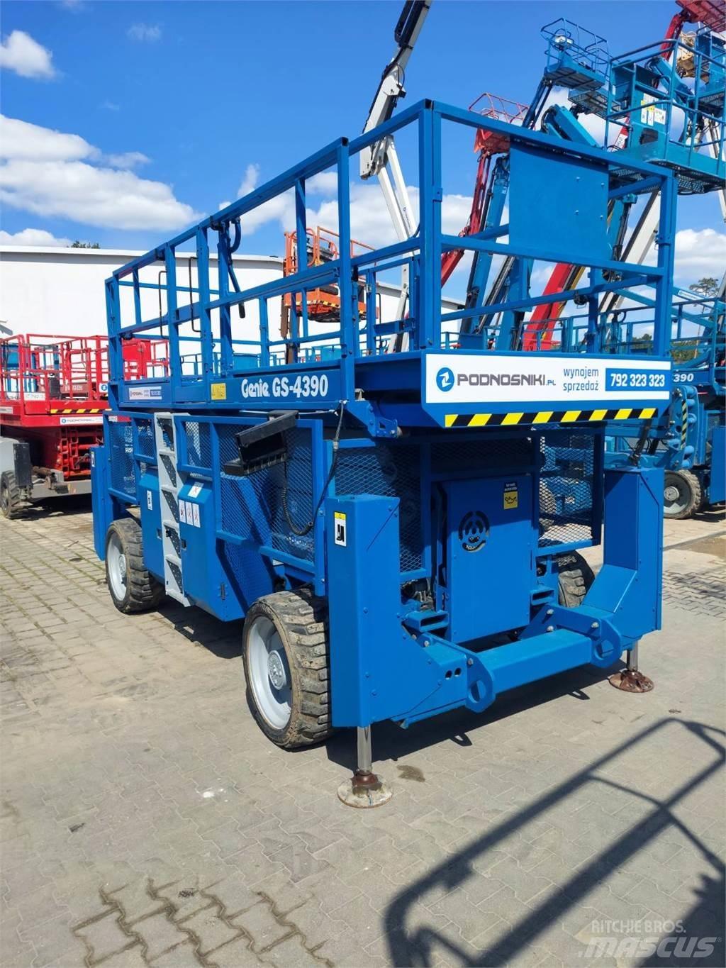 Genie GS-4390 RT Makazaste platforme