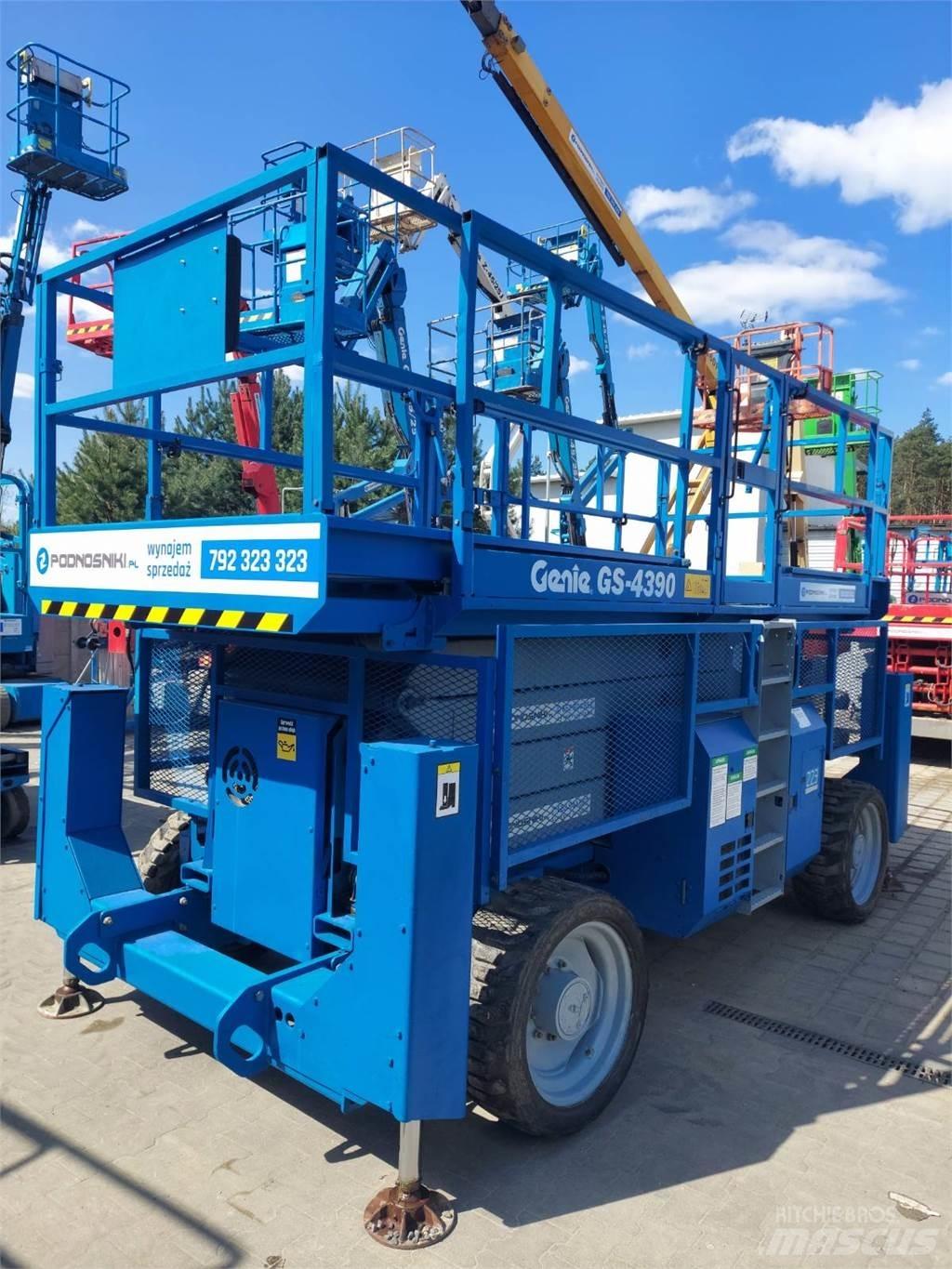 Genie GS-4390 RT Makazaste platforme