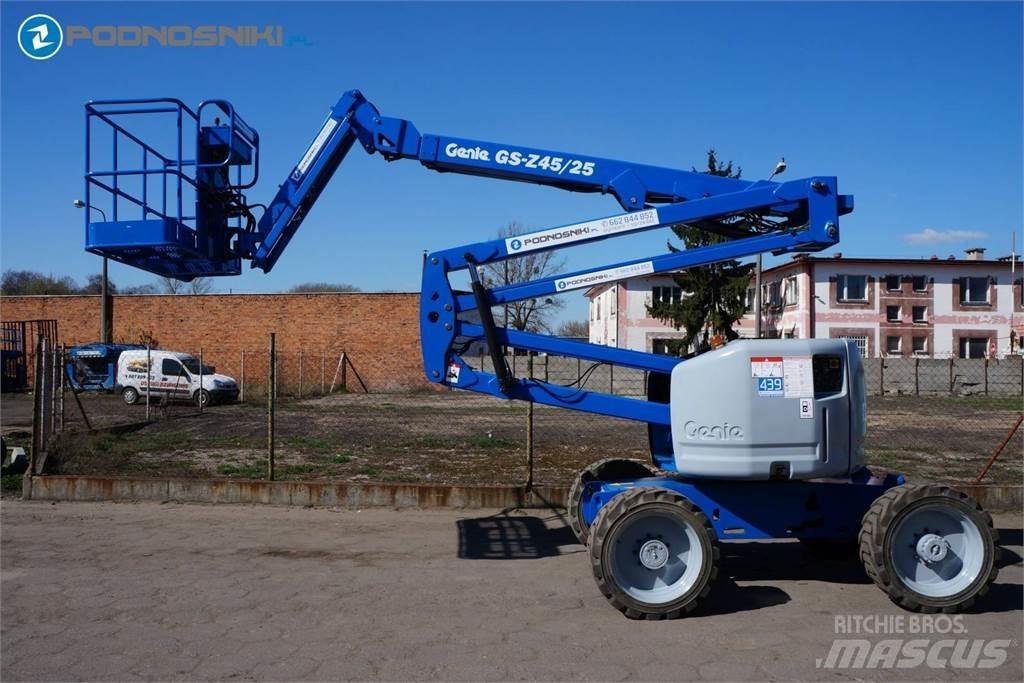 Genie Z45/25J Zglobne podizne platforme