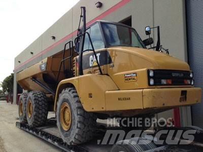 CAT 725 Zglobni damperi