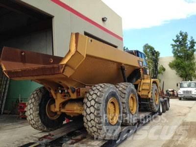 CAT 725 Zglobni damperi