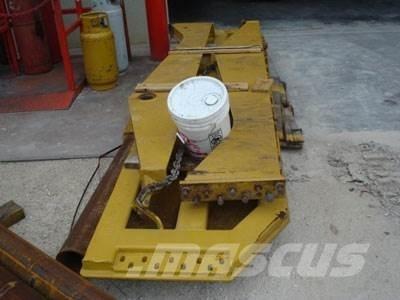 CAT 740 Tailgate Ostale komponente za građevinarstvo