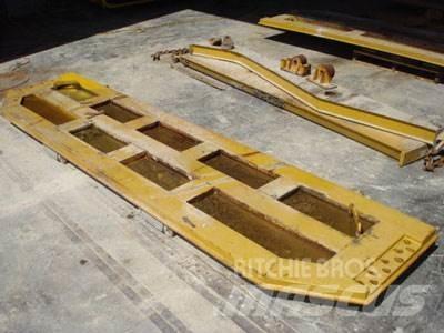 CAT 740 Tailgate Ostale komponente za građevinarstvo