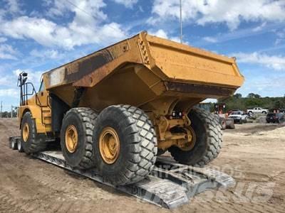 CAT 745C Zglobni damperi