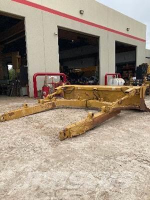 CAT D8T Angle Blade Ostale komponente za građevinarstvo