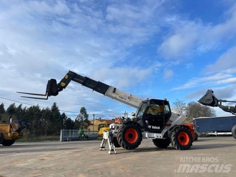 Bobcat T40170 Teleskopski viljuškari