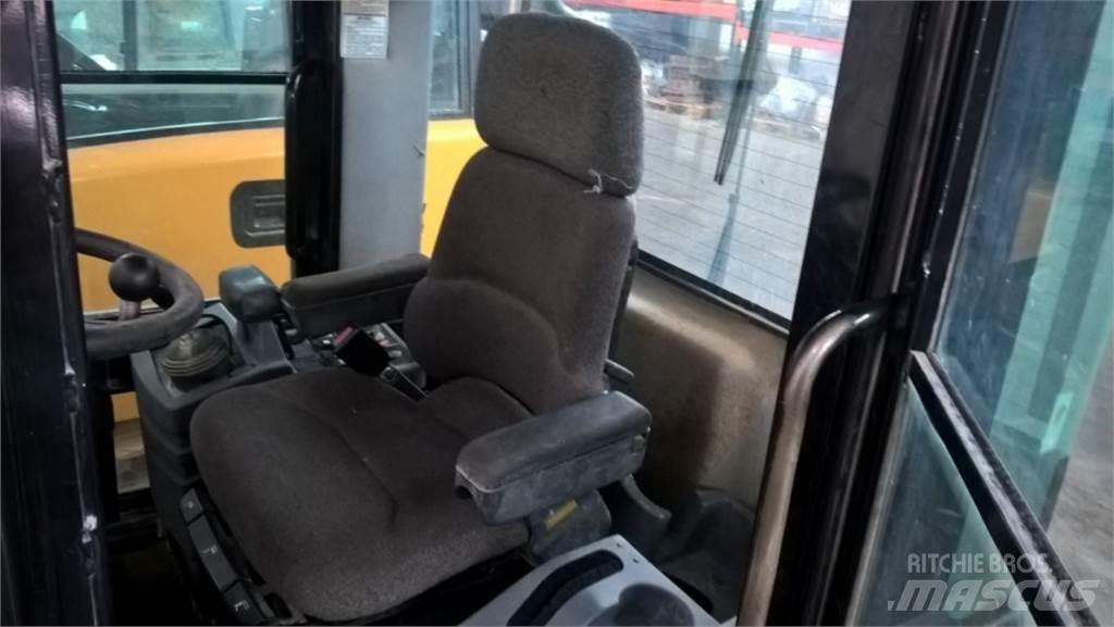 CAT 928G Šasija i vešenje