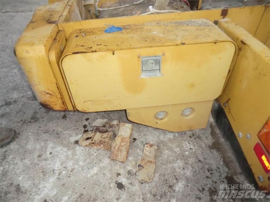 CAT 928G Šasija i vešenje