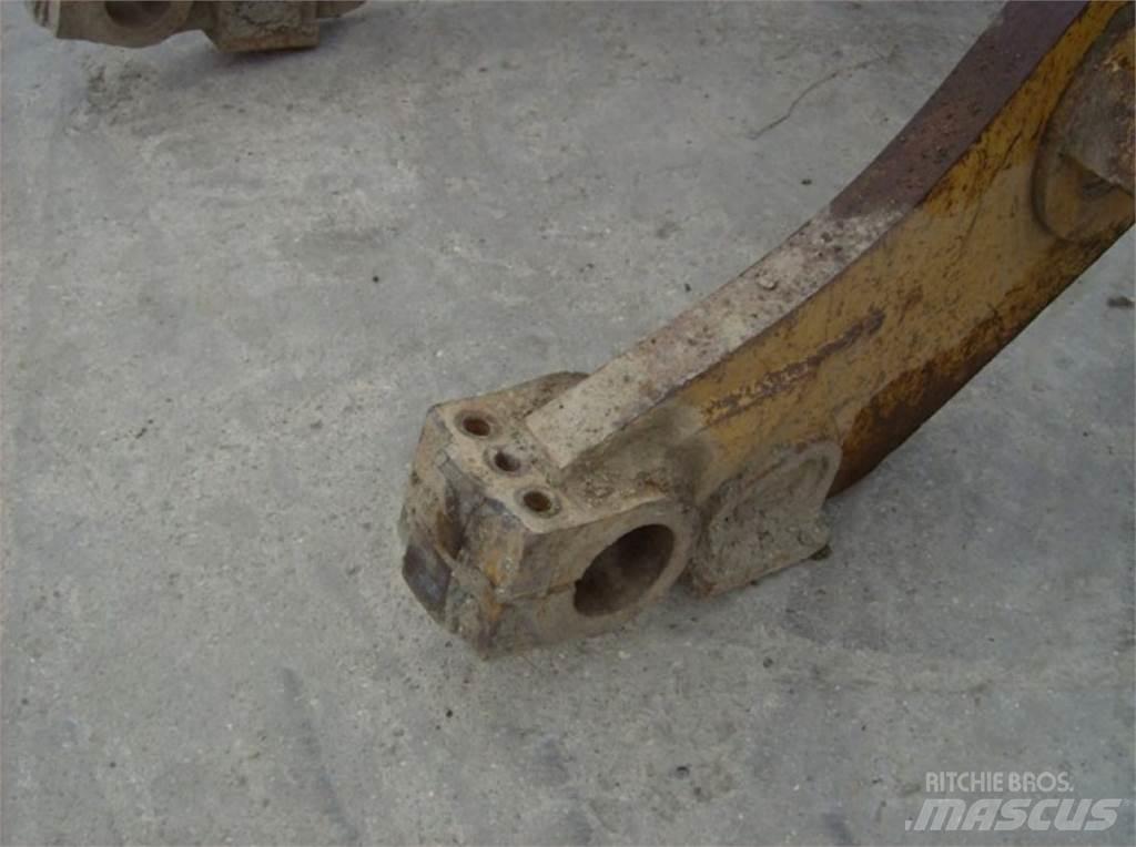 CAT 963 Šasija i vešenje