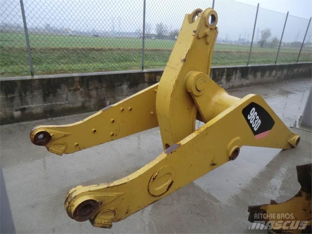 CAT 963D Šasija i vešenje