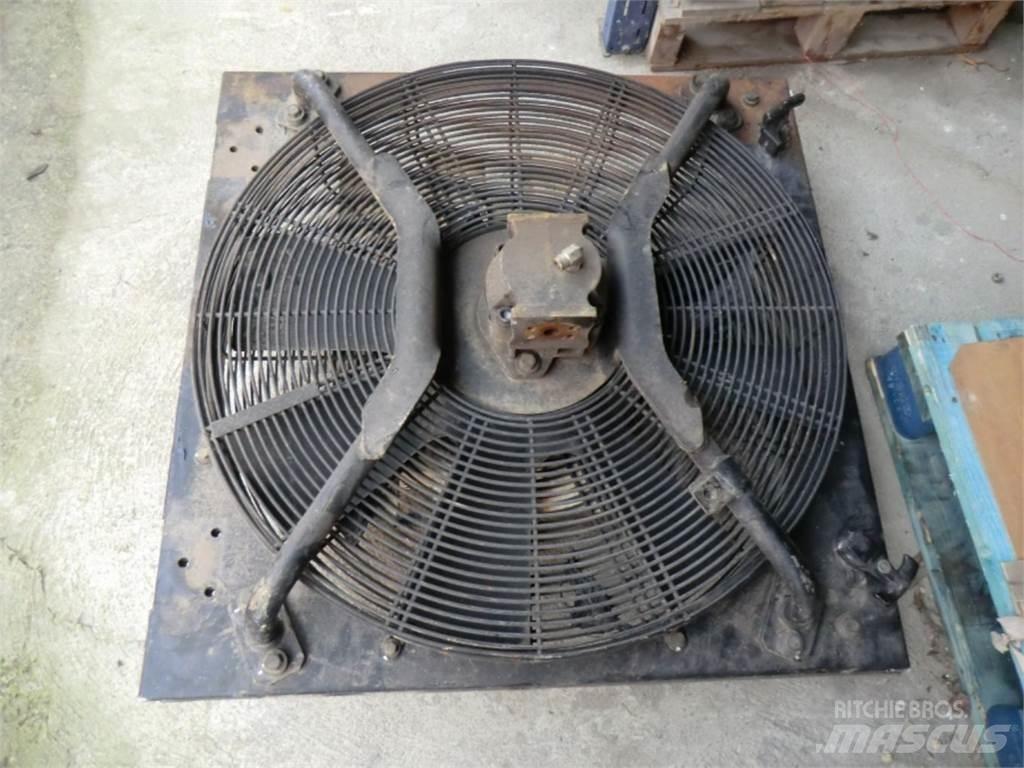 CAT 963D Šasija i vešenje
