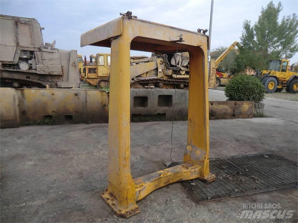 CAT 988B Šasija i vešenje