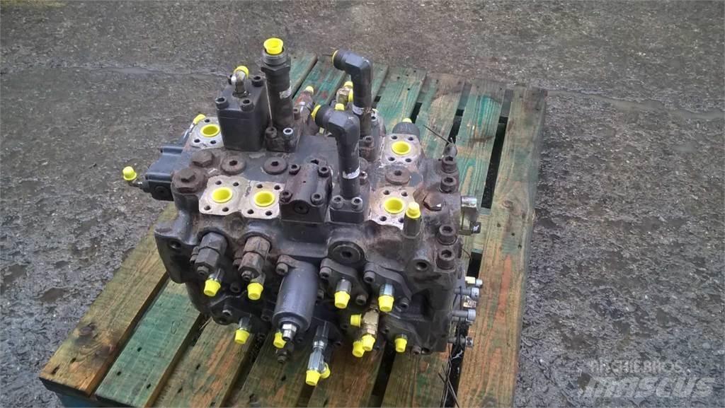 CAT 988H Ostalo za građevinarstvo