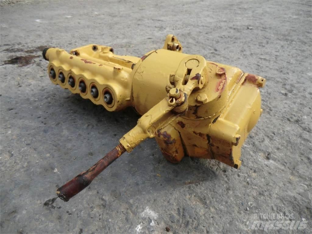 CAT D333 Motori za građevinarstvo