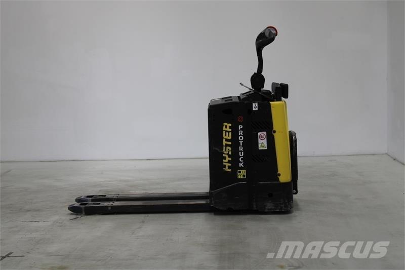 Hyster P2.0S Nisko podizni električni viljuškar sa stajalištom