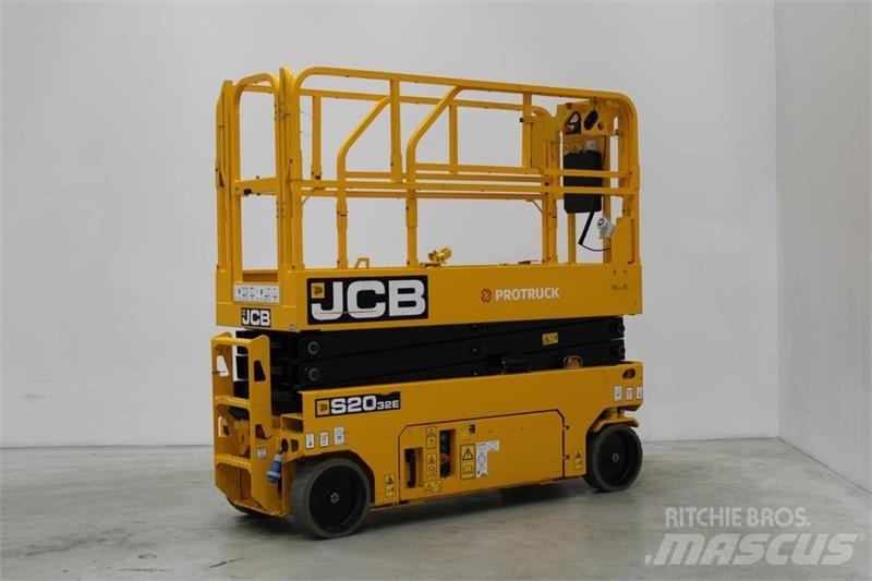 JCB S2032E Makazaste platforme