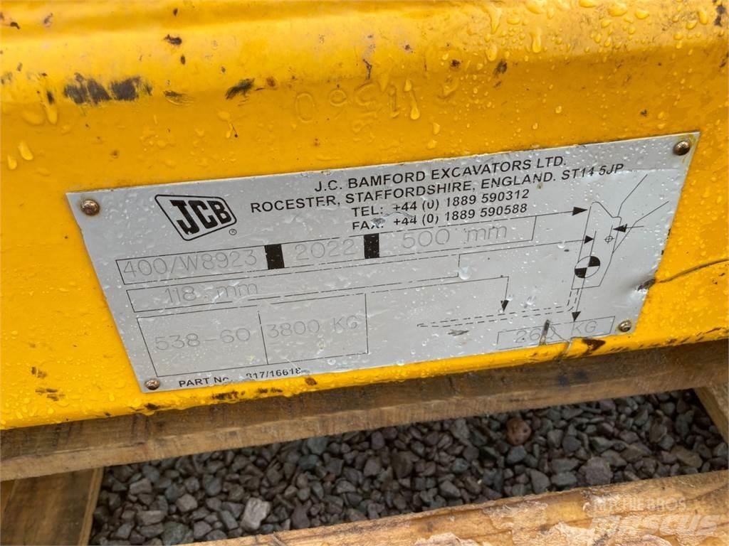 JCB Q-FIT Poljoprivredni teleskopski utovarivači