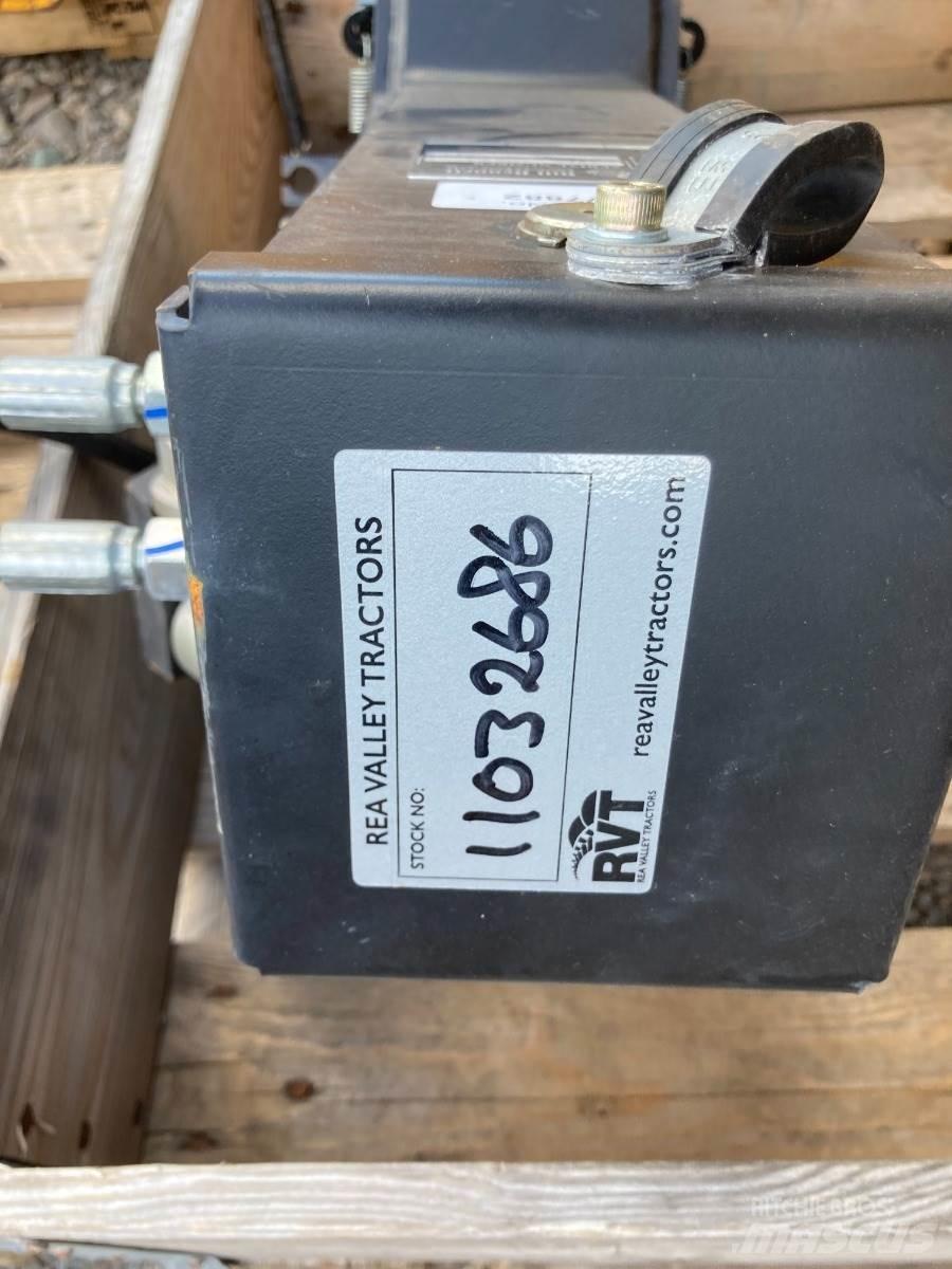 JCB TM320 Poljoprivredni teleskopski utovarivači